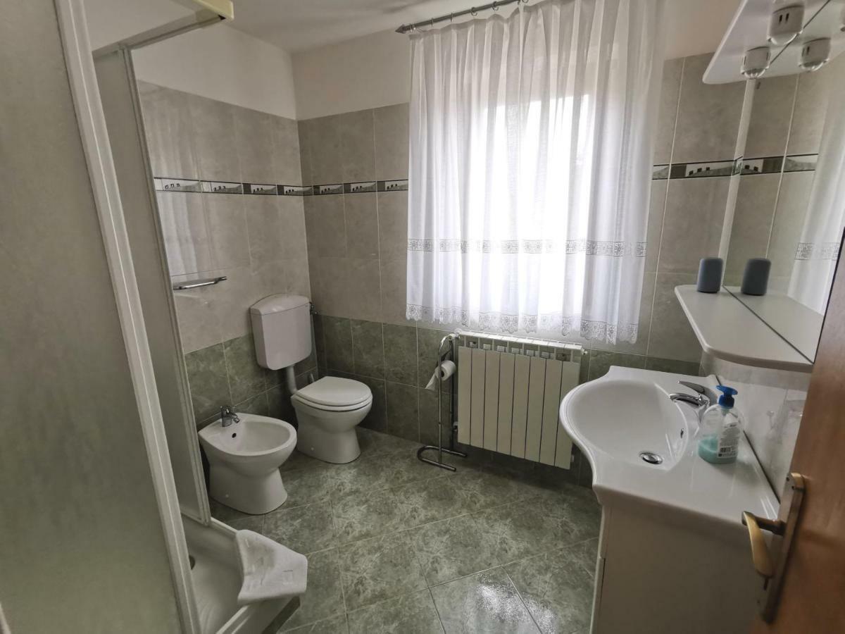 Apartment Mita Grožnjan Esterno foto